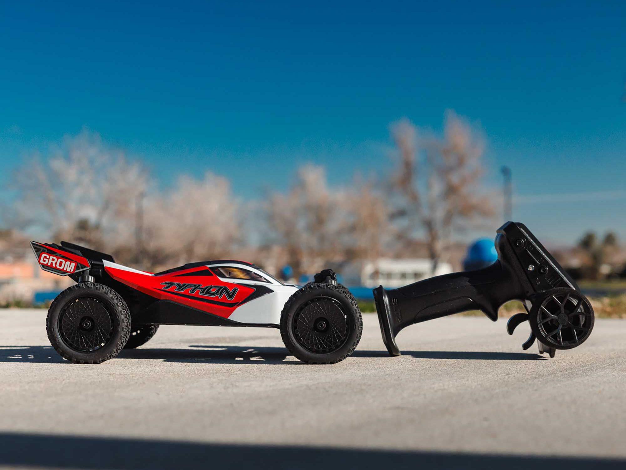 Arrma 1/18 TYPHON GROM MEGA 380 Brushed 4x4 Buggy RTR - Red/White-33