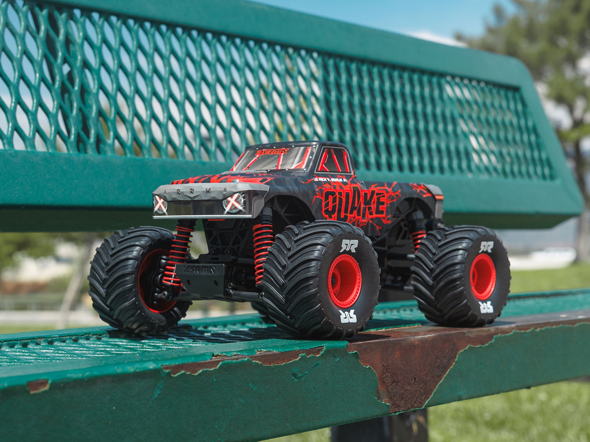 1/16 QUAKE GROM 4X4 RTR Monster Truck Red-15
