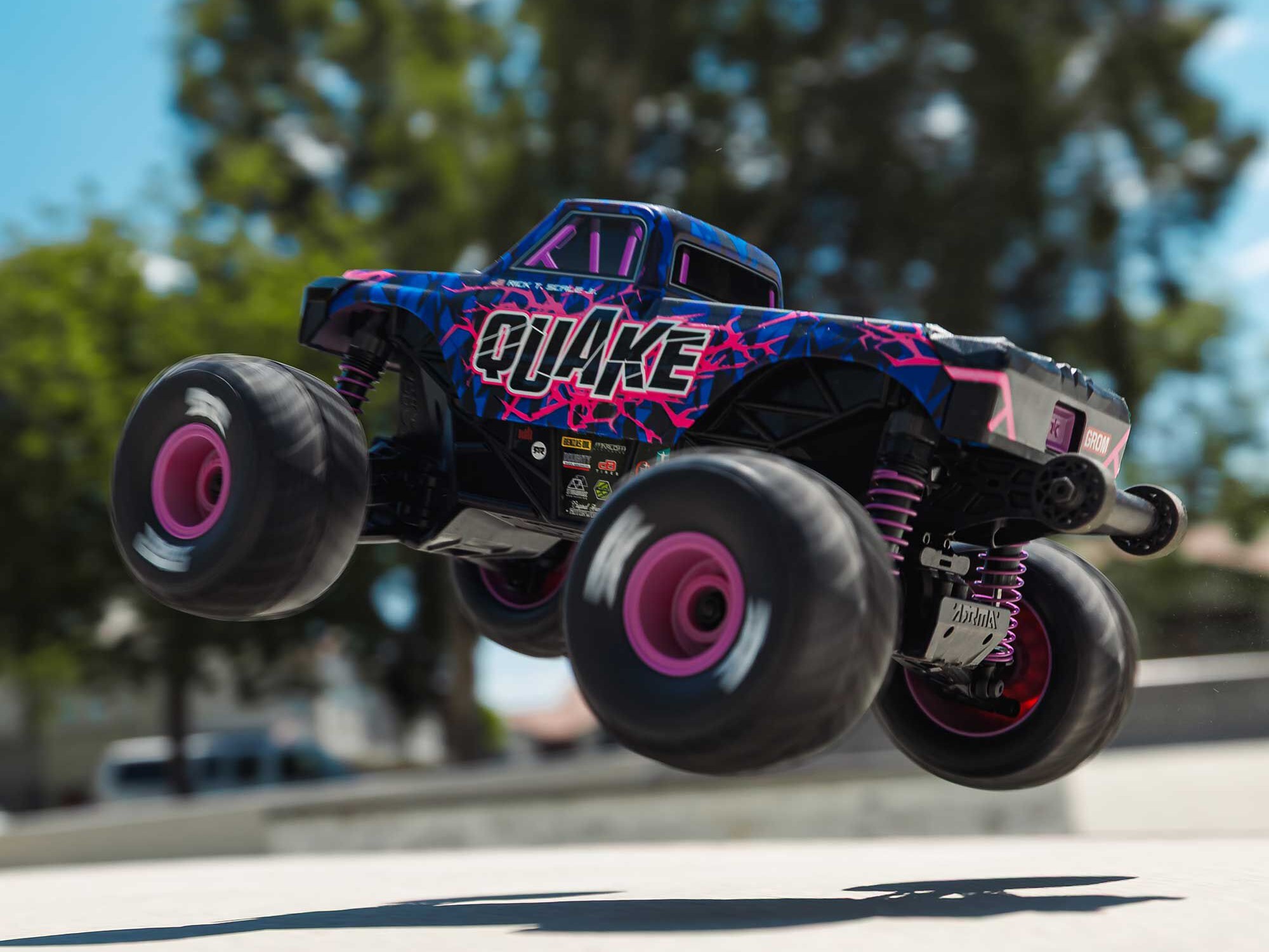 1/16 QUAKE GROM 4X4 RTR Monster Truck Purple-14
