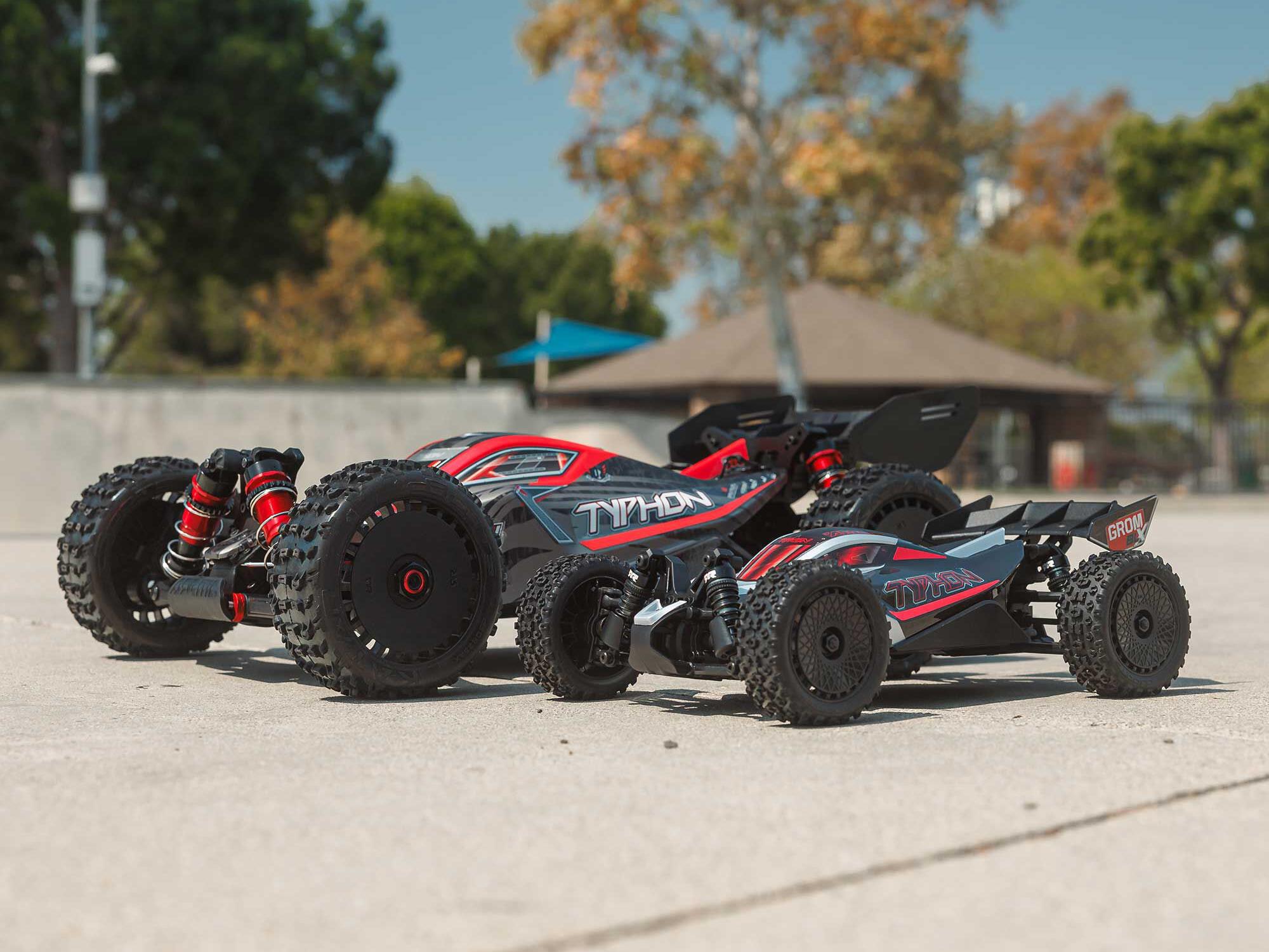 Arrma 1/18 Typhon GROM 223S BLX 4X4 Buggy (No Batt/Charg) Silver-24