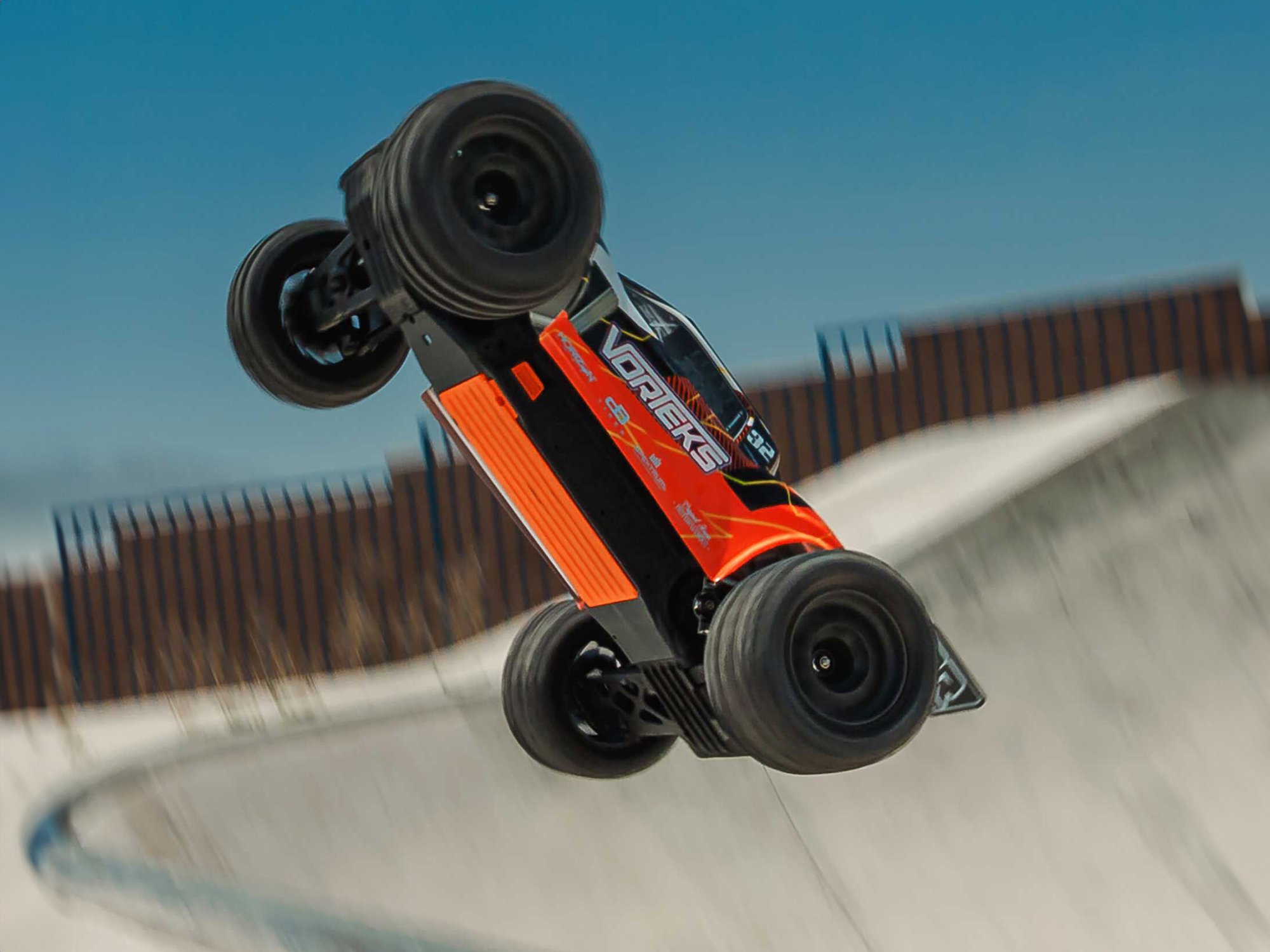Arrma VORTEKS 2WD (With Battery/Charger) Orange-23