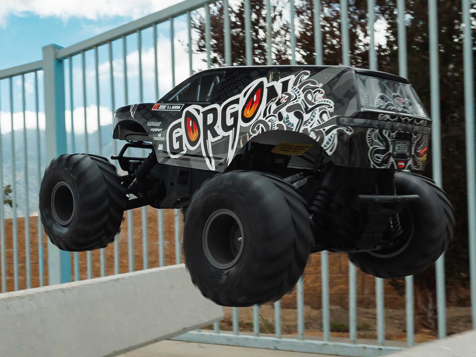 1/10 GORGON MEGA 550 2WD MT with Battery & Charger Gun Metal-16