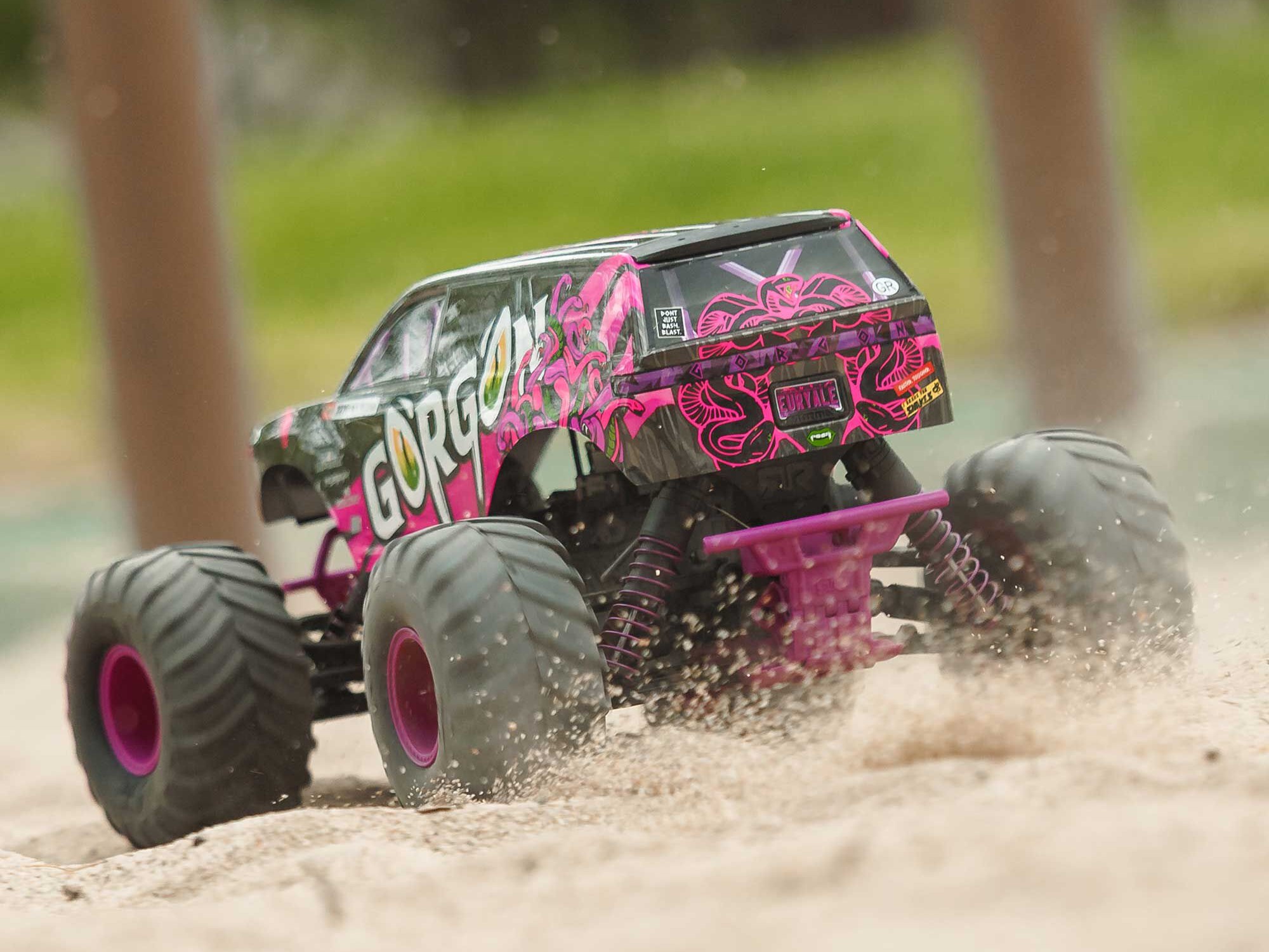 Arrma 1/10 GORGON MEGA 550 2WD MT with Battery Charger Purple-28