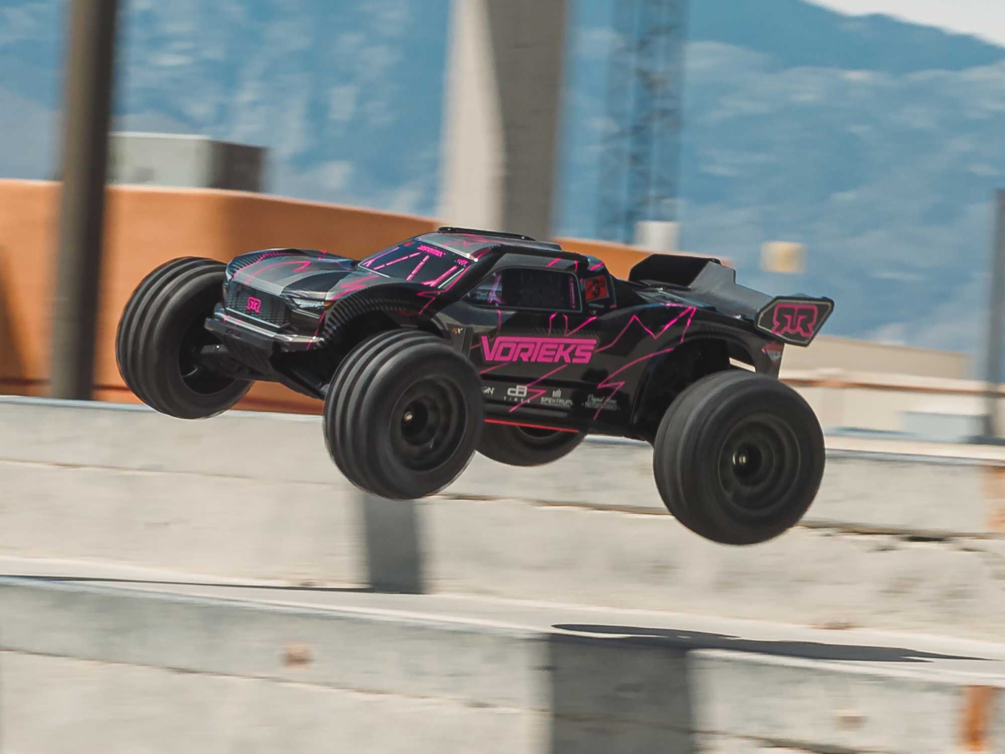 Arrma 1/10 VORTEKS 223S DSC 2WD RTR Brushless Stadium Truck, Pink-25