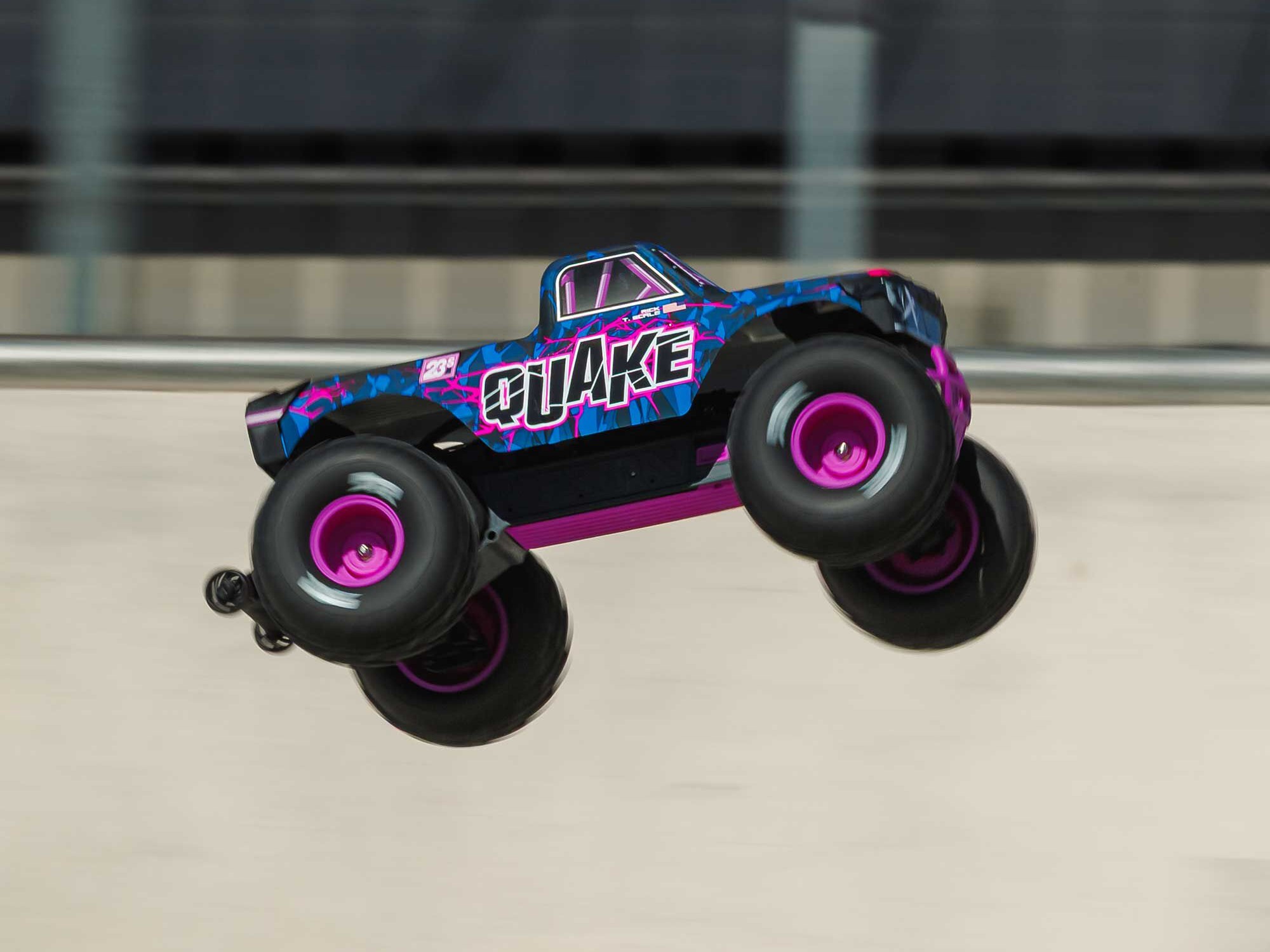 Arrma 1/10 QUAKE 223S DSC 2WD RTR Brushless Monster Truck, Purple-26