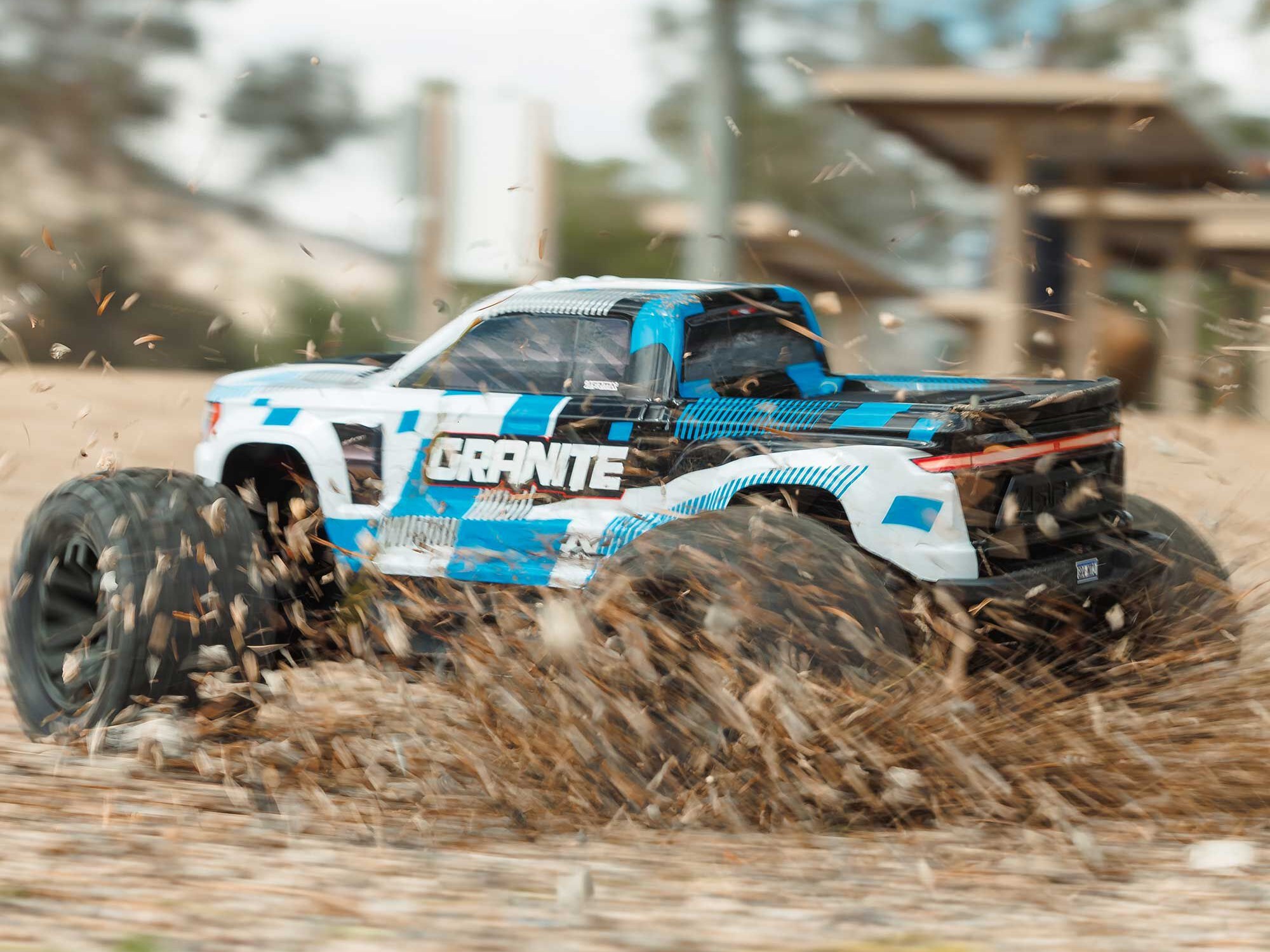 1/10 GRANITE MEGA 665 4X4 RTR Monster Truck Blue-17