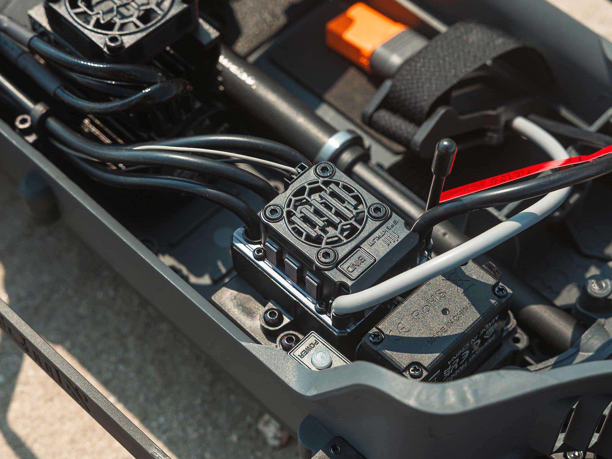 Arrma Senton 223S BLX Brushless 4X4 Short Course Truck RTR with DSC 1/10 - Blue/Purple-26