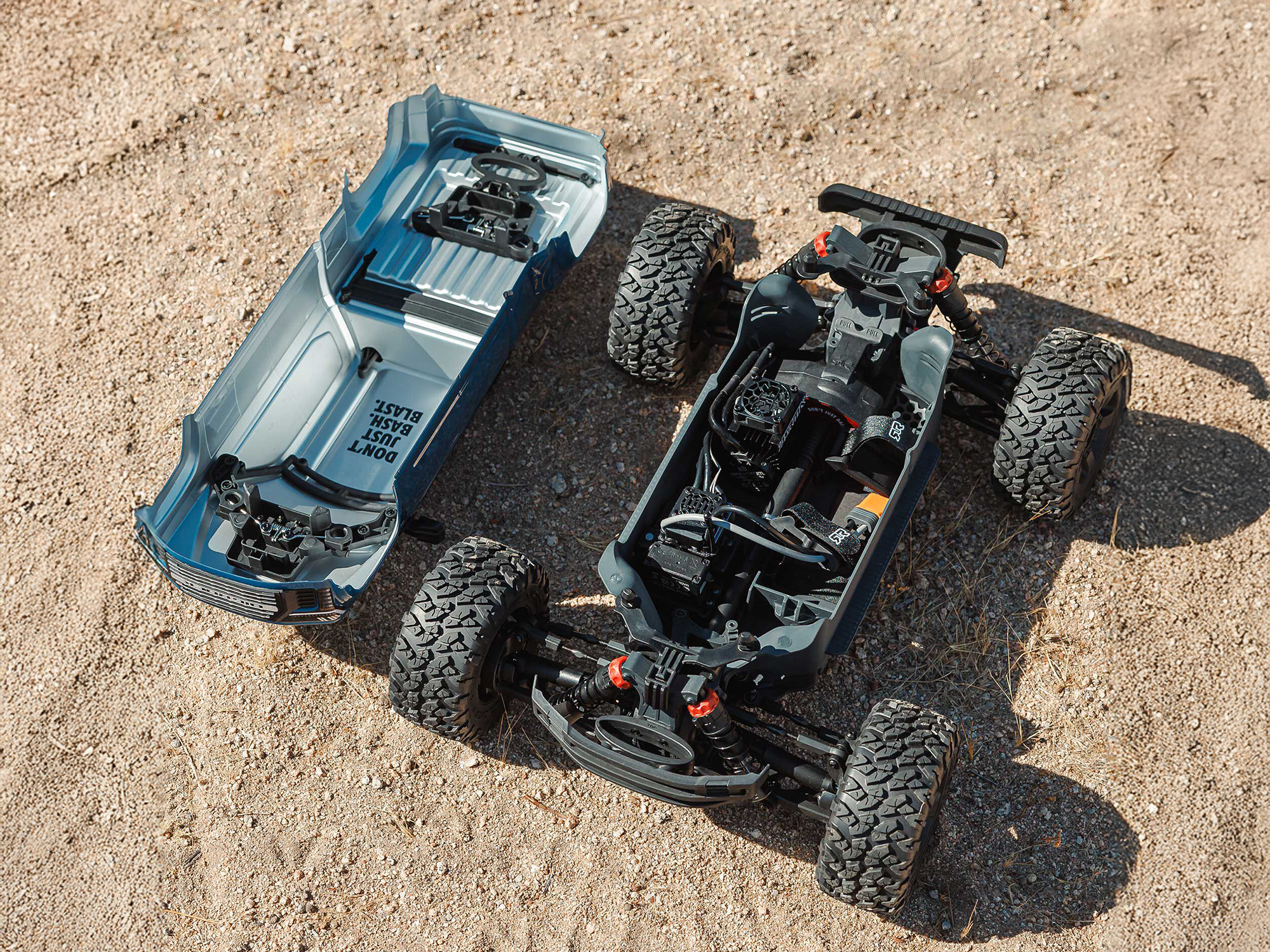 Arrma 1/10 BIG ROCK 223S DSC 4X4 RTR Brushless Monster Truck - Blue-23