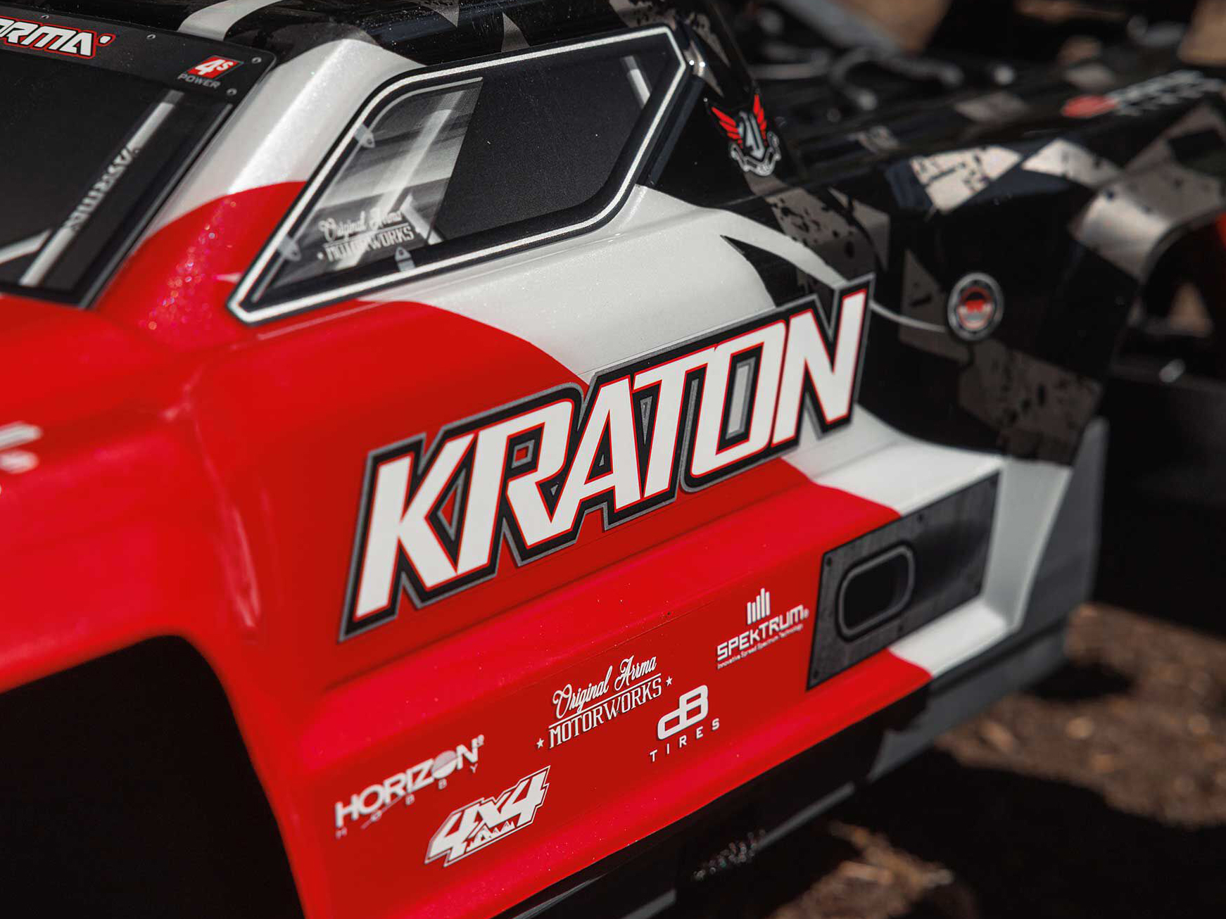 1/10 KRATON 4S 4X4 BLX Centre Diff Speed MT (Red)-12