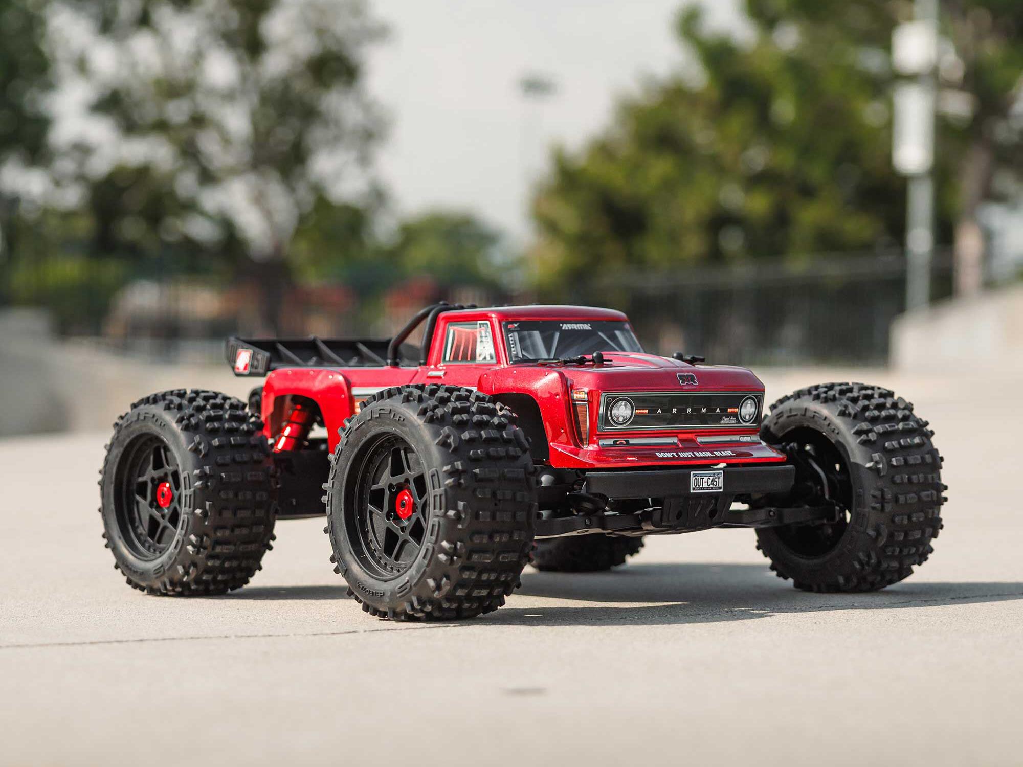 Arrma 1/10 Outcast 4S 4X4 BLX Stunt MT (with Centre Diff) Red-14