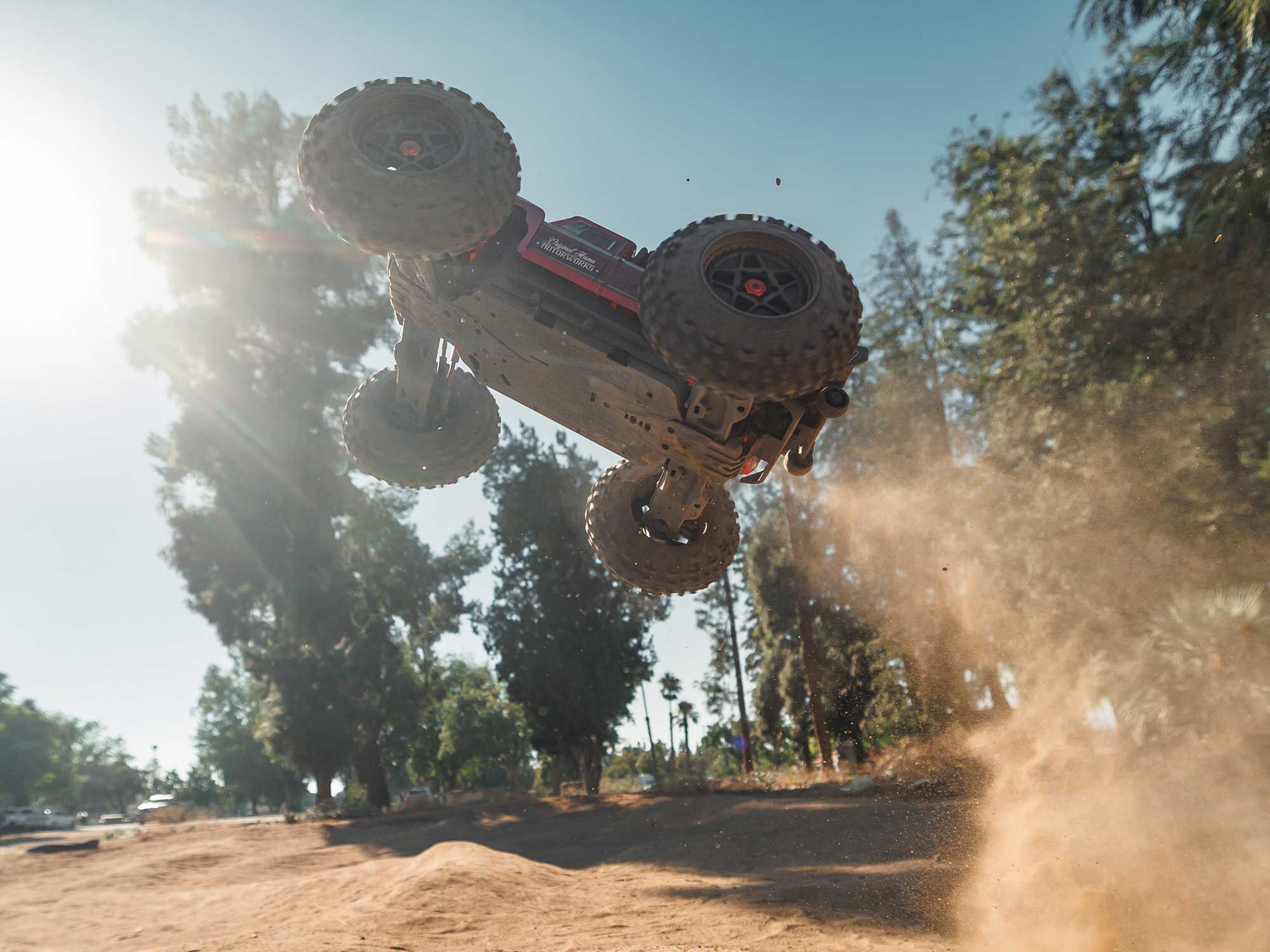 Arrma 1/10 Outcast 4S 4X4 BLX Stunt MT (with Centre Diff) Red-27