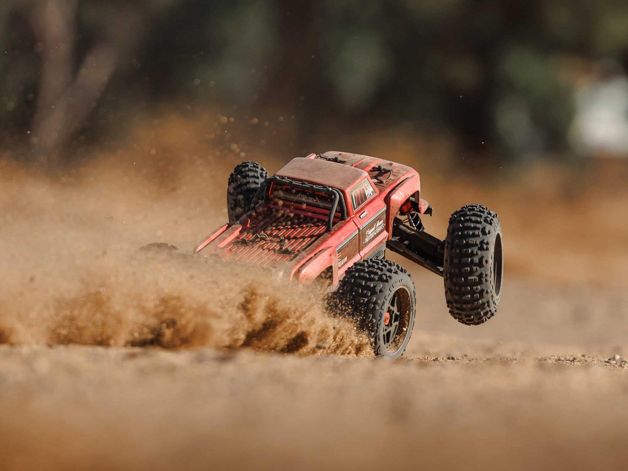 Arrma 1/10 Outcast 4S 4X4 BLX Stunt MT (with Centre Diff) Red-32