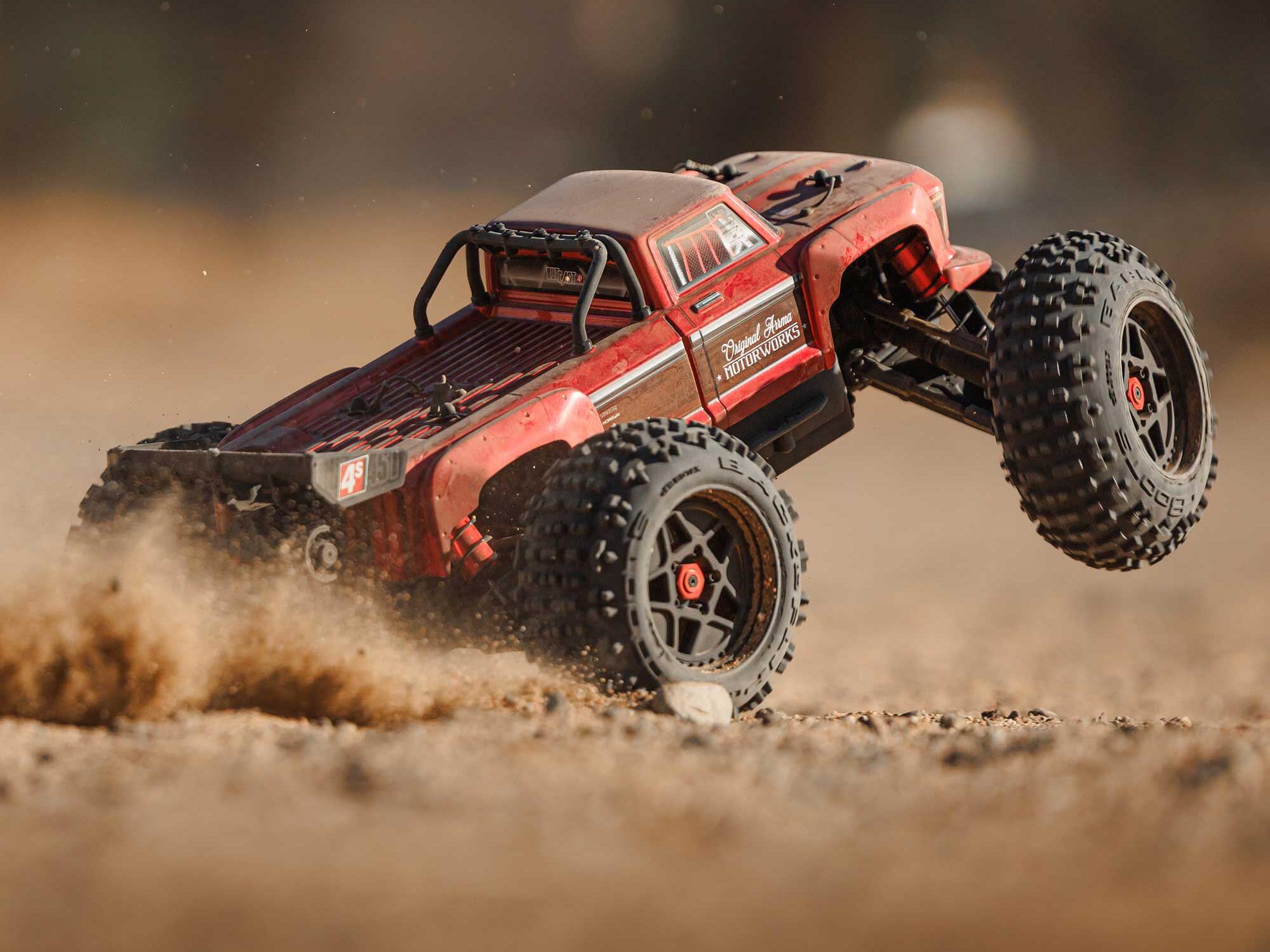 Arrma 1/10 Outcast 4S 4X4 BLX Stunt MT (with Centre Diff) Red-33
