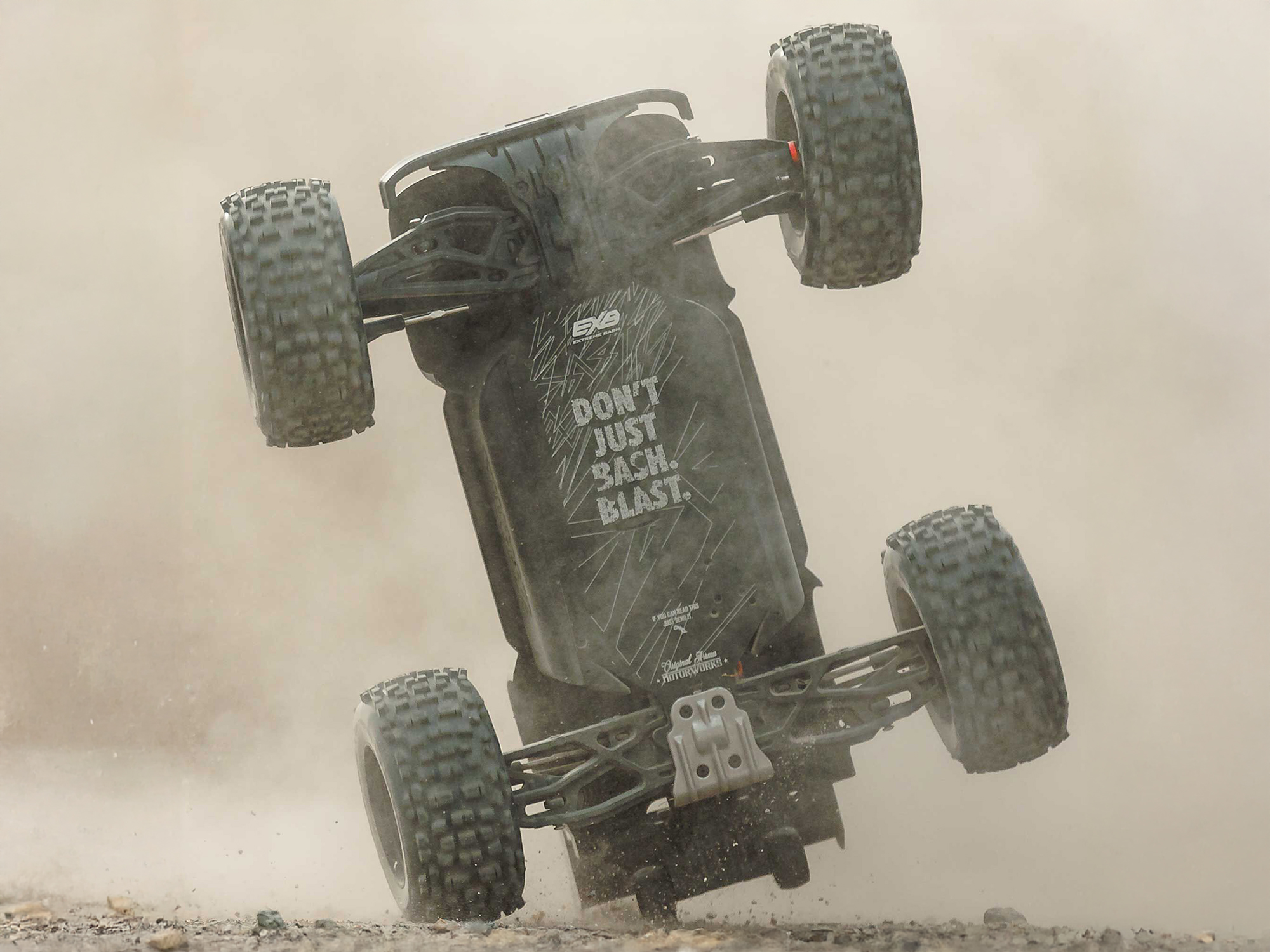 Arrma 1/8 Notorious 6S V6 4X4 BLX Stunt Truck RTR - Blue-26