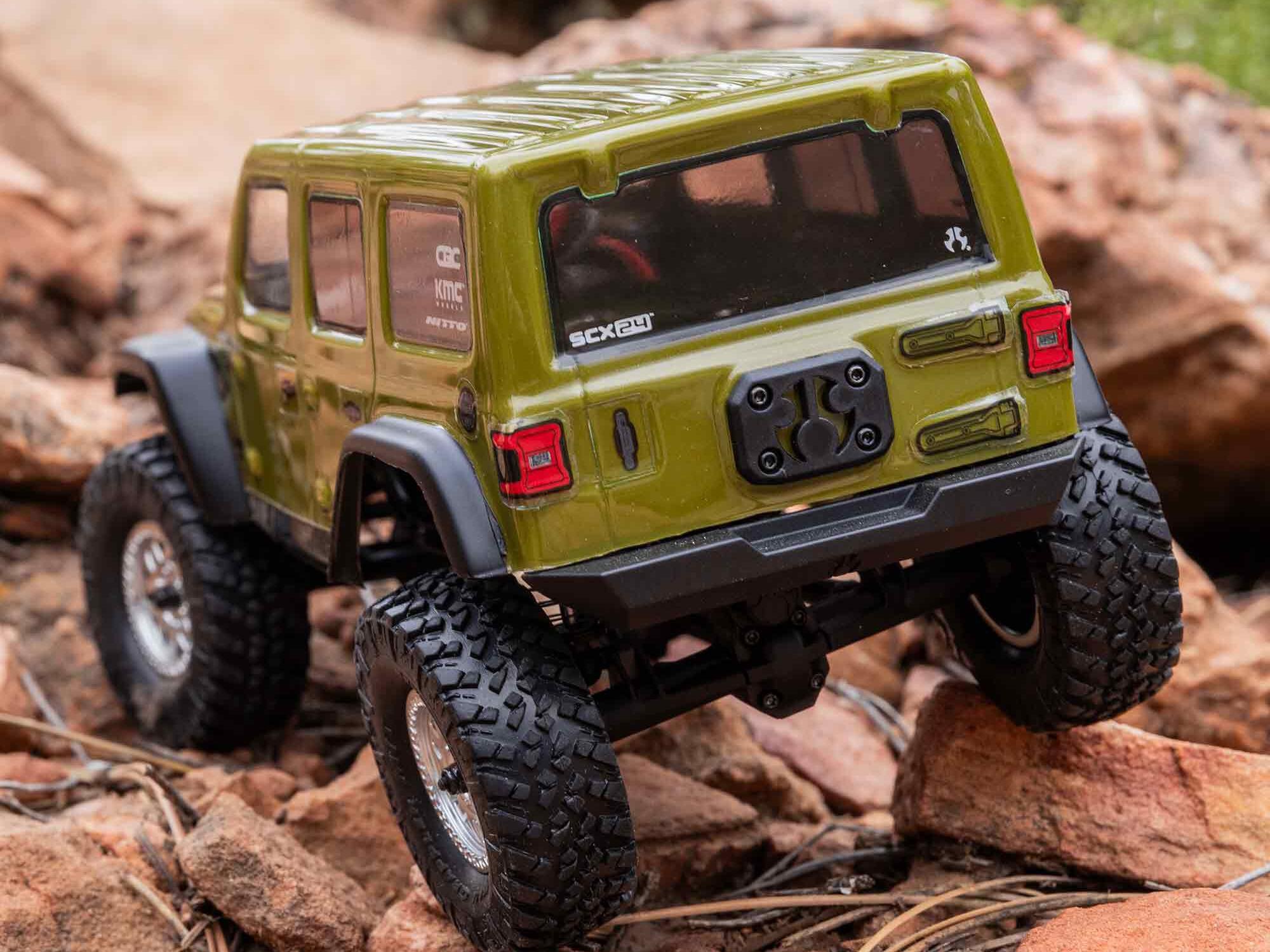 1/24 SCX24 Jeep Wrangler JLU 4WD Rock Crawler RTR Green-19