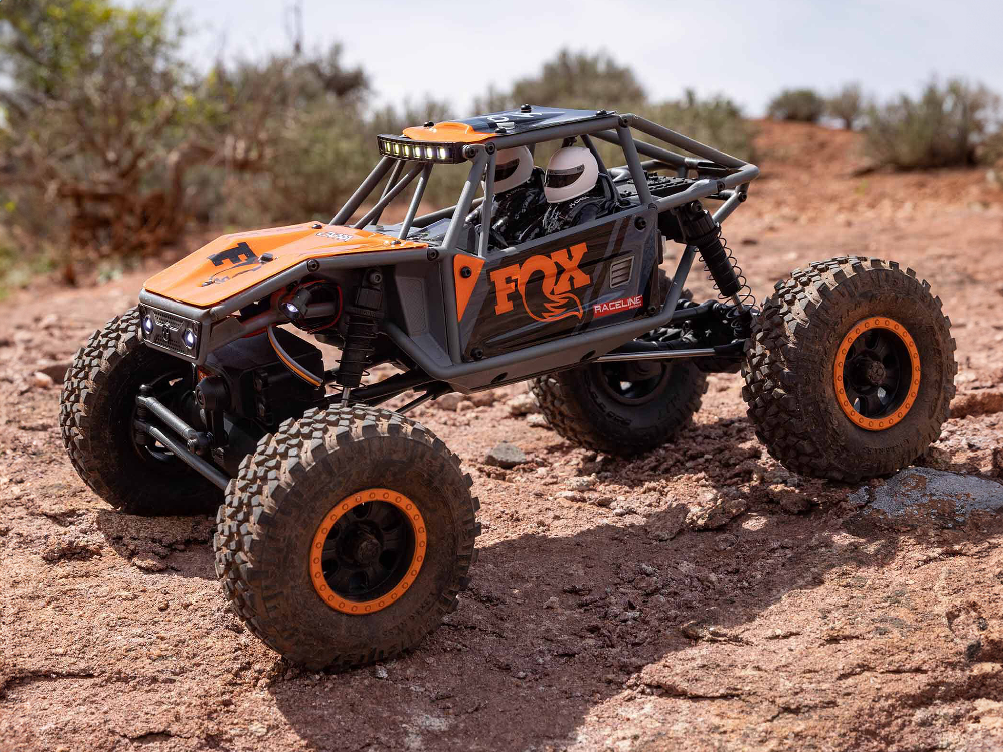 Axial 1/18 UTB18 Capra 4WD Unlimited Trail Buggy RTR - Grey-15