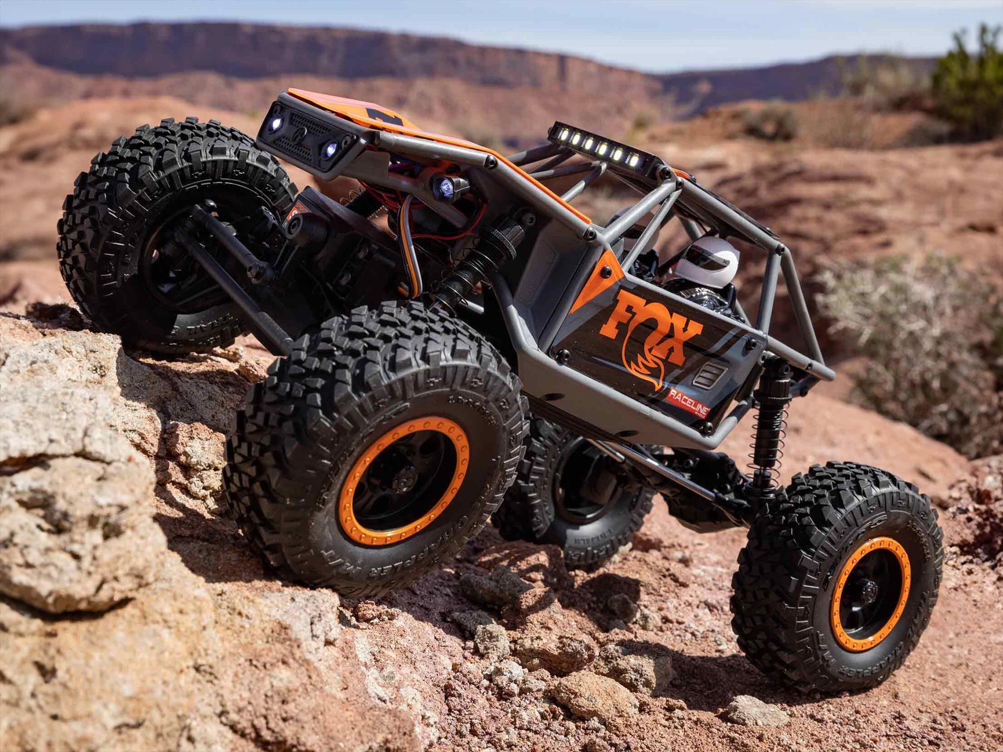 Axial 1/18 UTB18 Capra 4WD Unlimited Trail Buggy RTR - Grey-20