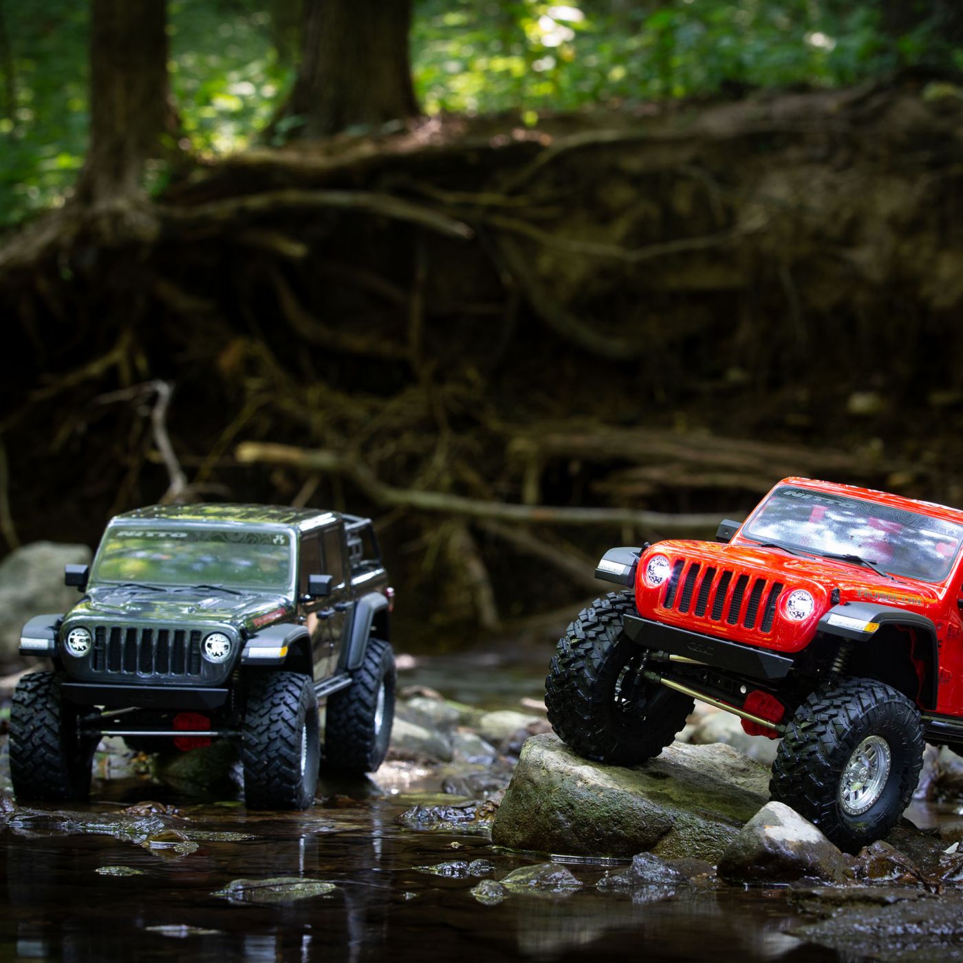 Axial 1/10 SCX10III Jeep JT Gladiator 4WD Rock Crawler RTR Grey-25