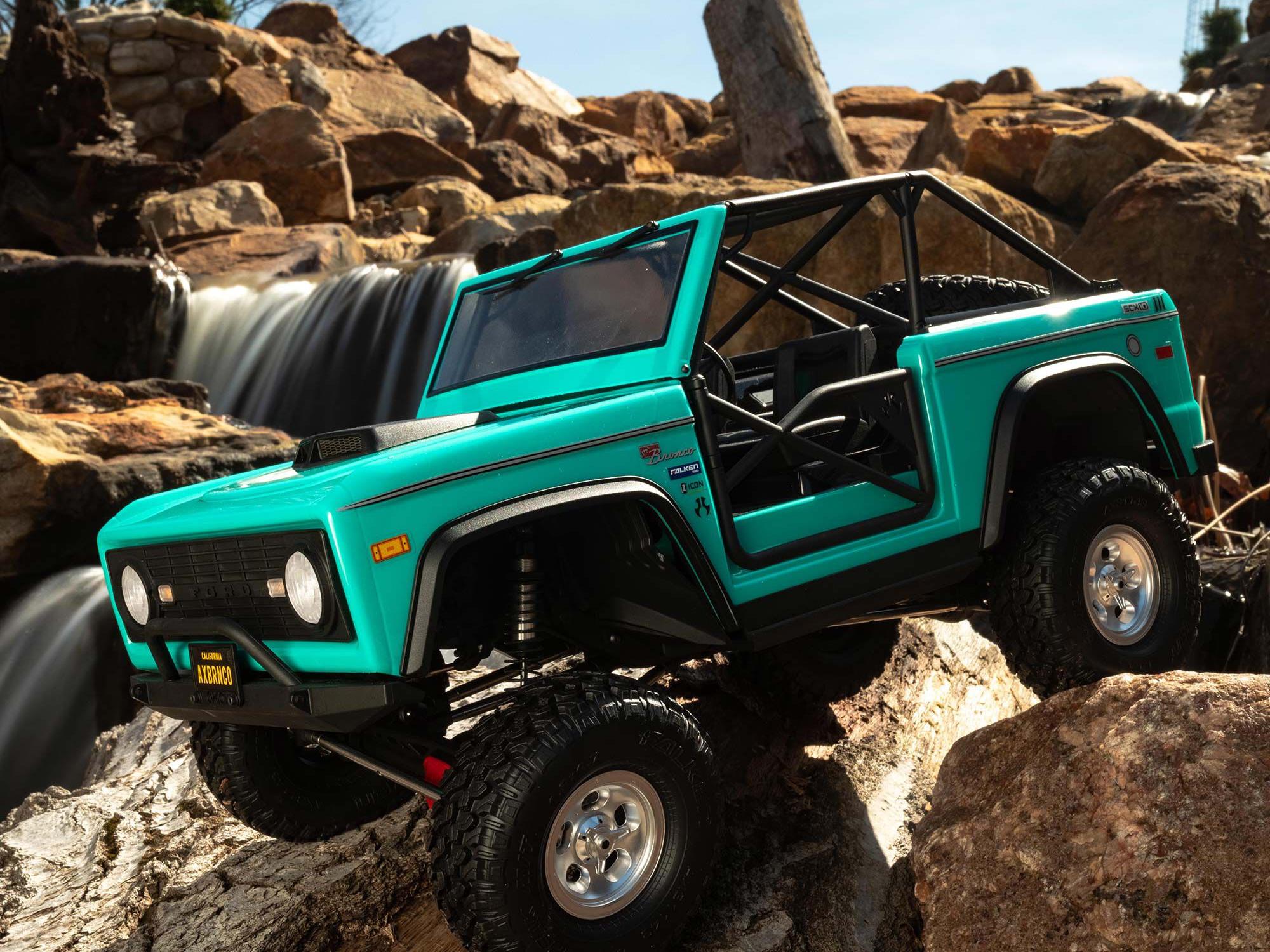 1/10 SCX10 III Early Ford Bronco 4WD Rock Crawler RTR Teal-3