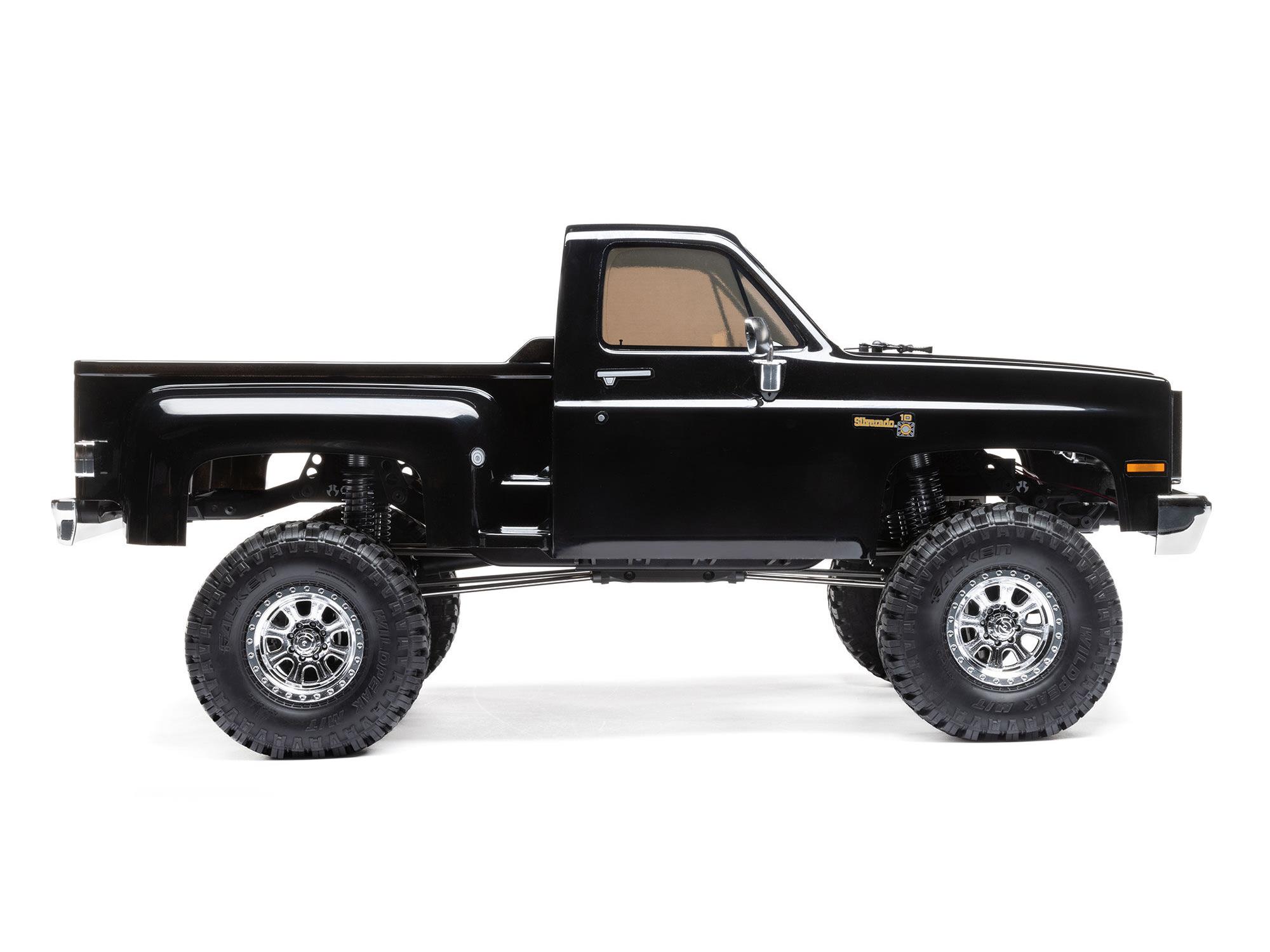 Axial 1/10 SCX10 III Base Camp 1982 Chevy K10 4X4 RTR - Black-13