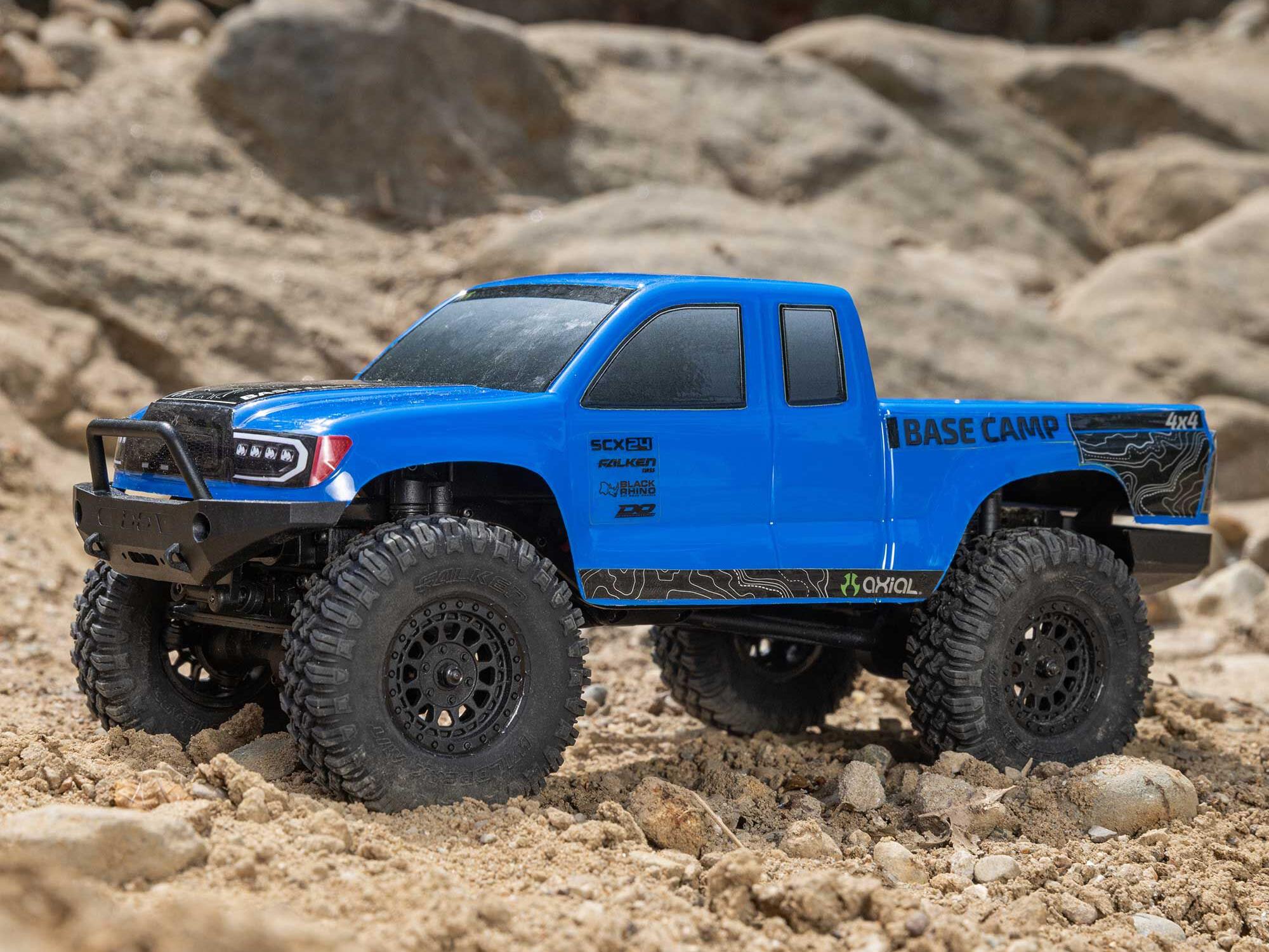 Axial SCX24 Base Camp 4WD Rock Crawler RTR Blue-31
