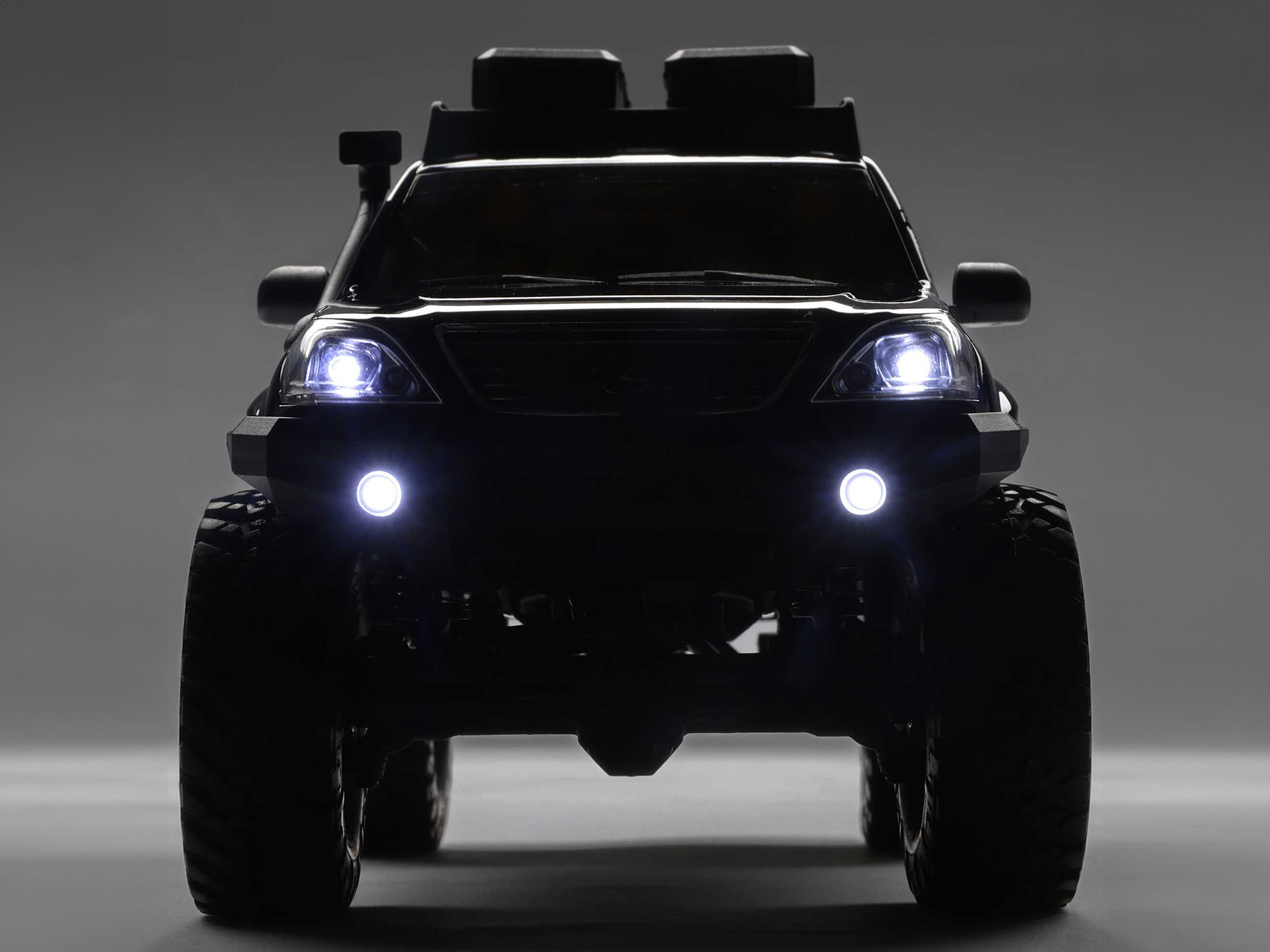 Axial 1/24 SCX24 Lexus GX 470 4x4 Rock Crawler RTR - Silver-16