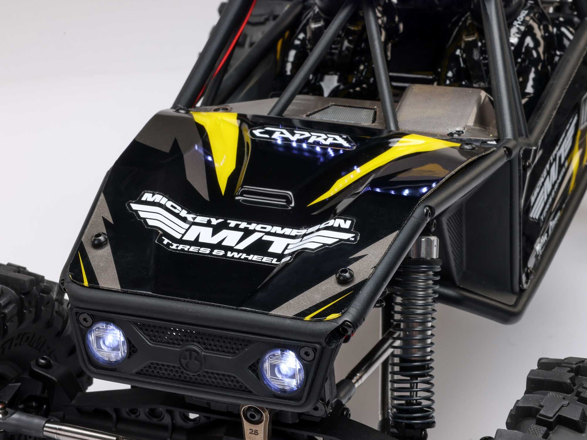 Axial 1/10 UTB10 Capra 1.9 4WS 4X4 RTR - Yellow-22