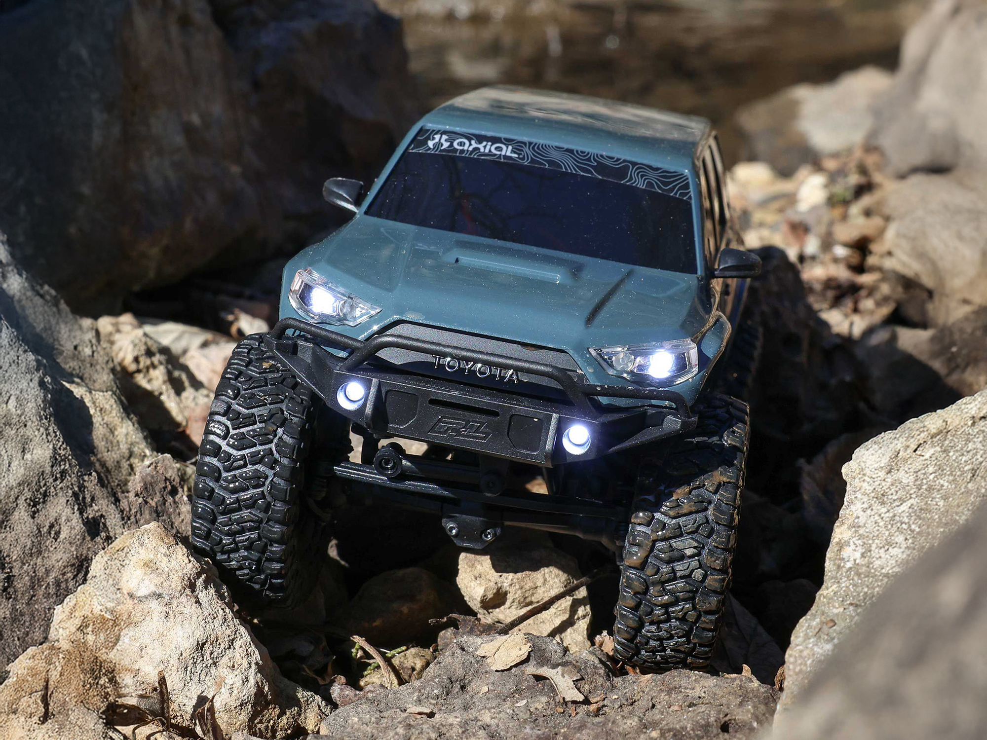 Axial 1/24 SCX24 Toyota 4Runner 4x4 RTR Brushed Rock Crawler - Grey-15
