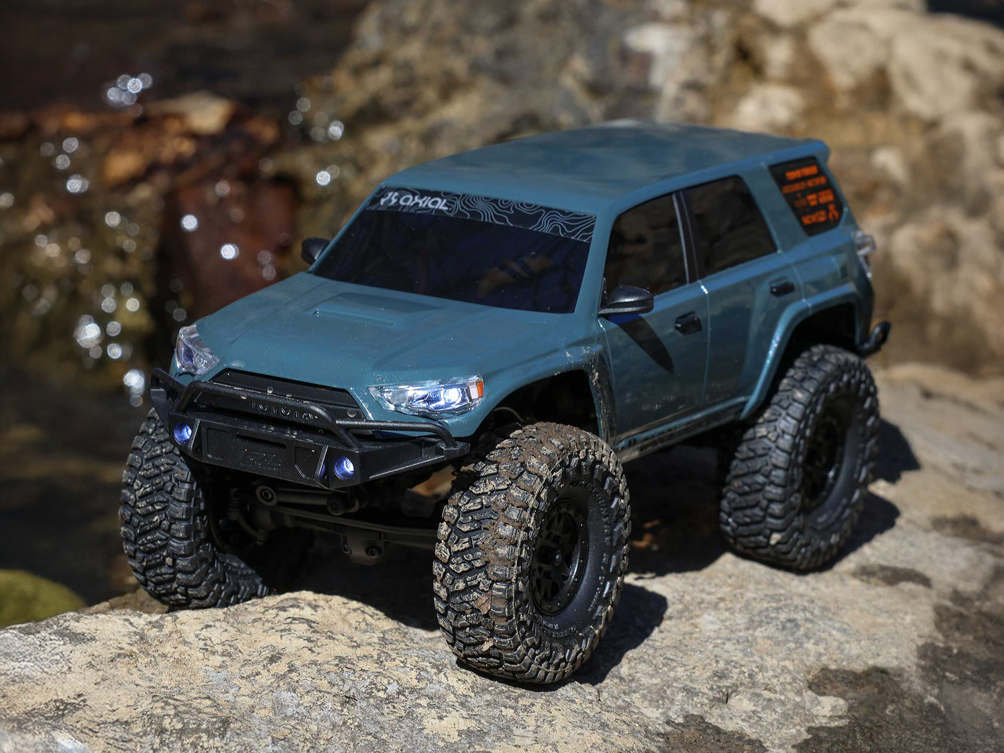Axial 1/24 SCX24 Toyota 4Runner 4x4 RTR Brushed Rock Crawler - Grey-17