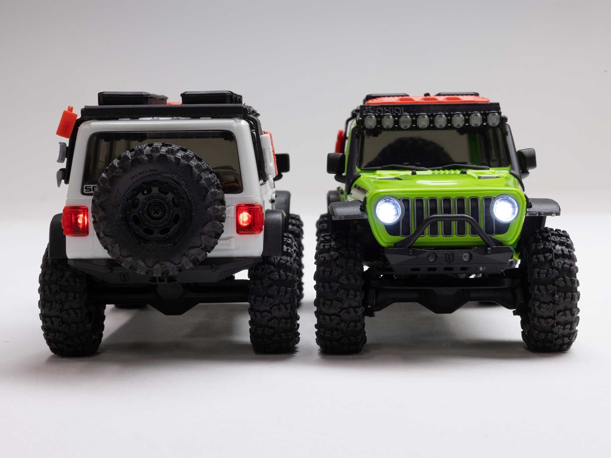 1/30 SCX30 Jeep Wrangler JLU 4X4 RTRRock Crawler White-15