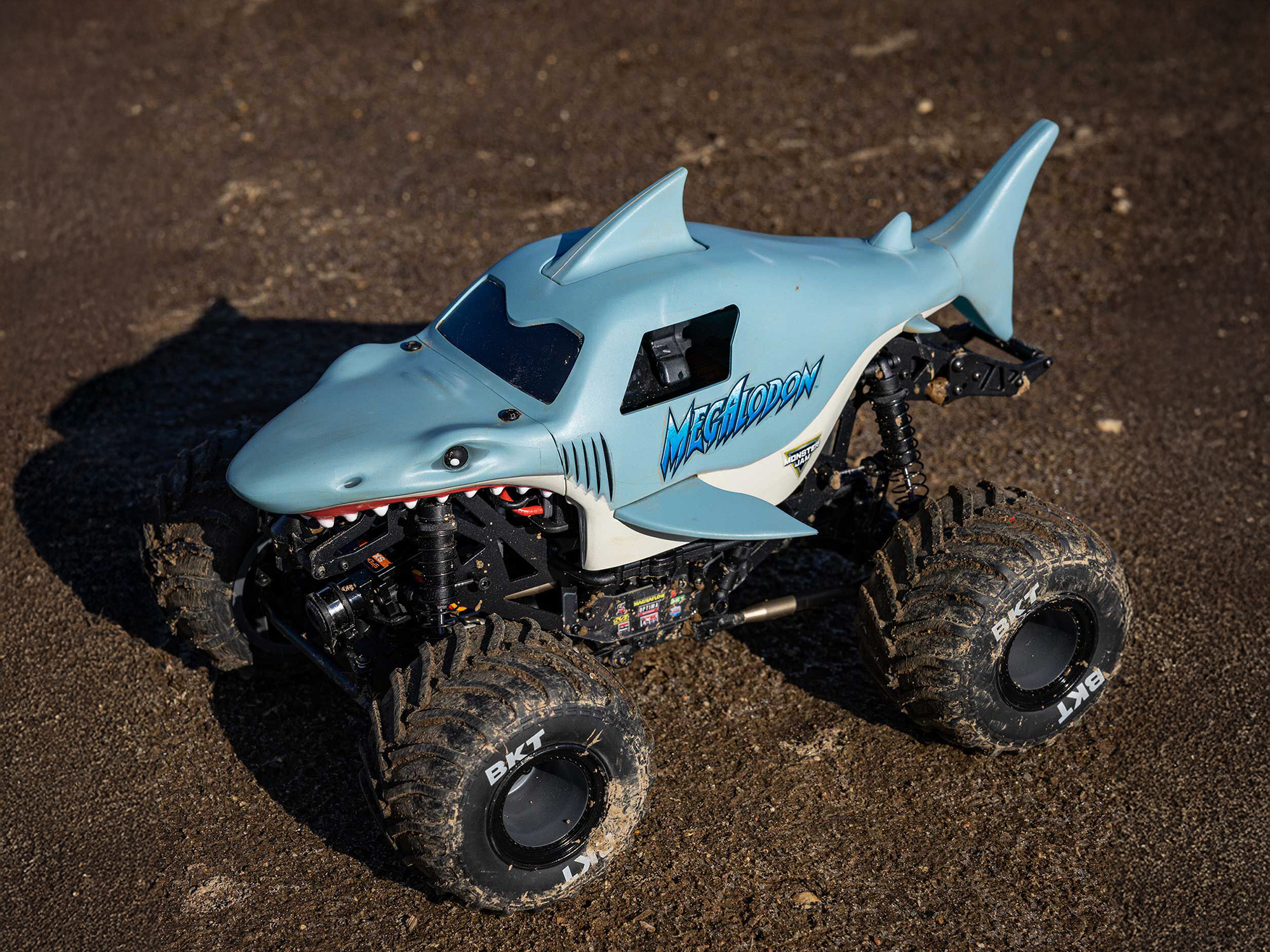 Losi 1/18 Mini LMT Megalodon 2S 4X4 RTR Brushed Monster Truck-32