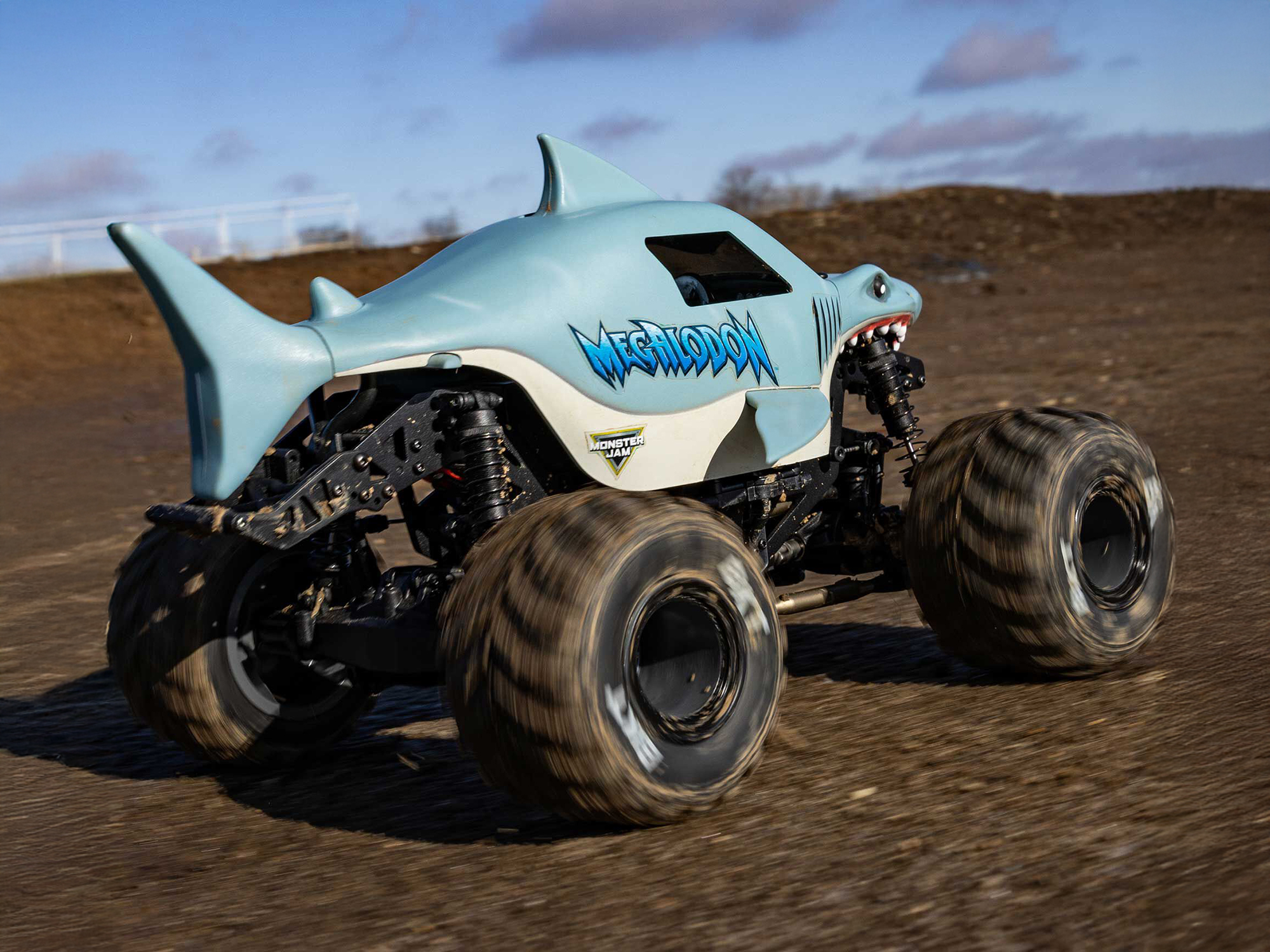 Losi 1/18 Mini LMT Megalodon 2S 4X4 RTR Brushed Monster Truck-36