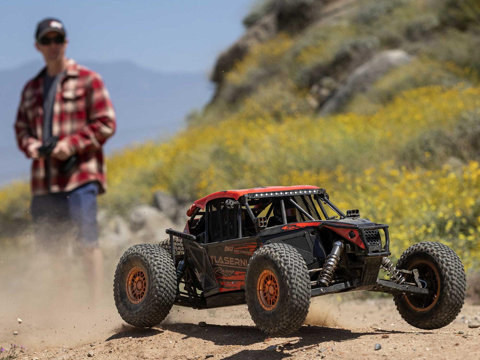 Losi 1/6 8IGHT-X Super Lasernut 4WD Brushless Buggy RTR-35