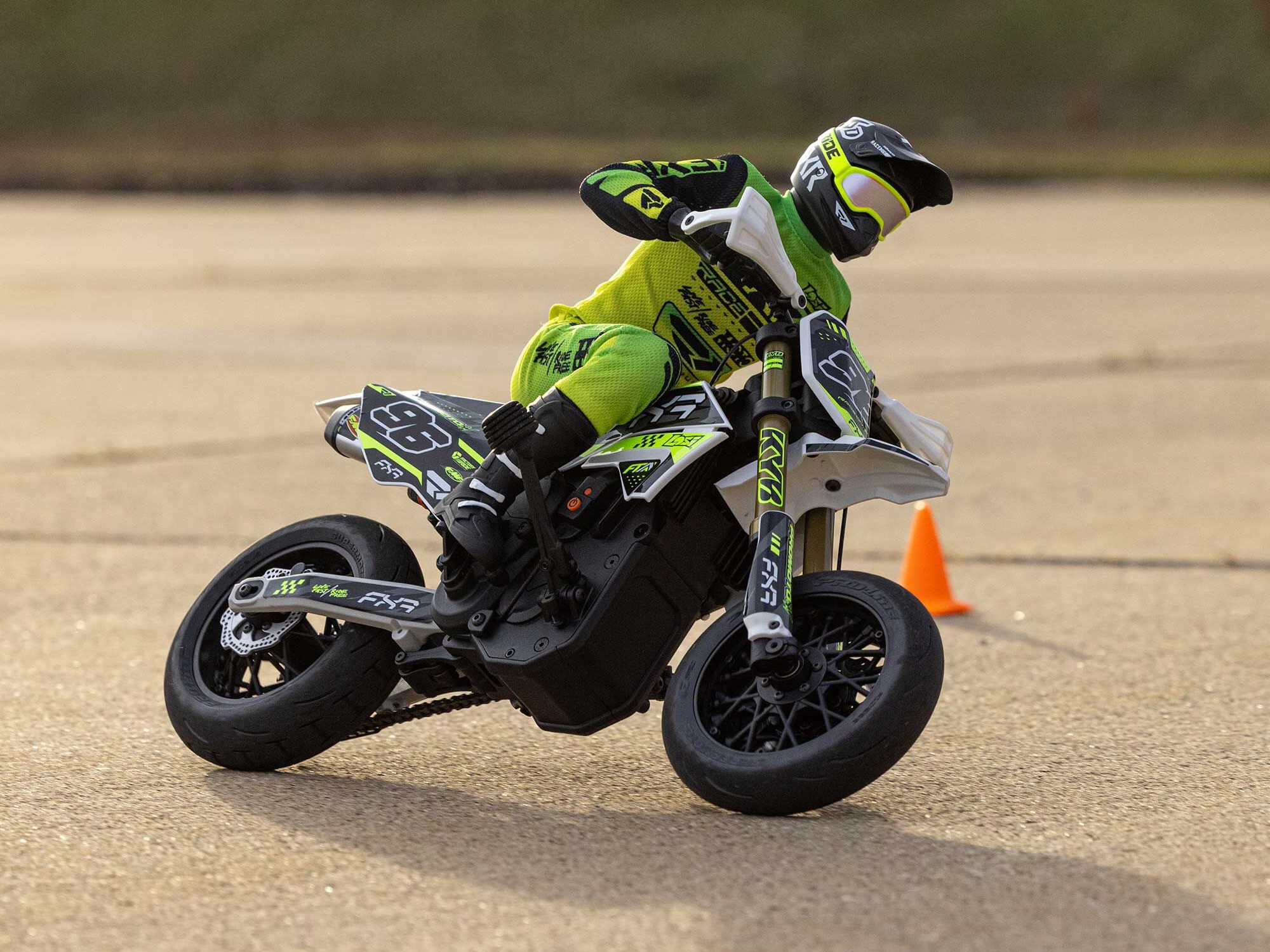 Losi 1/4 Promoto-SM FXR Supermoto Motorcycle RTR (Battery and Charger Included) - White-31