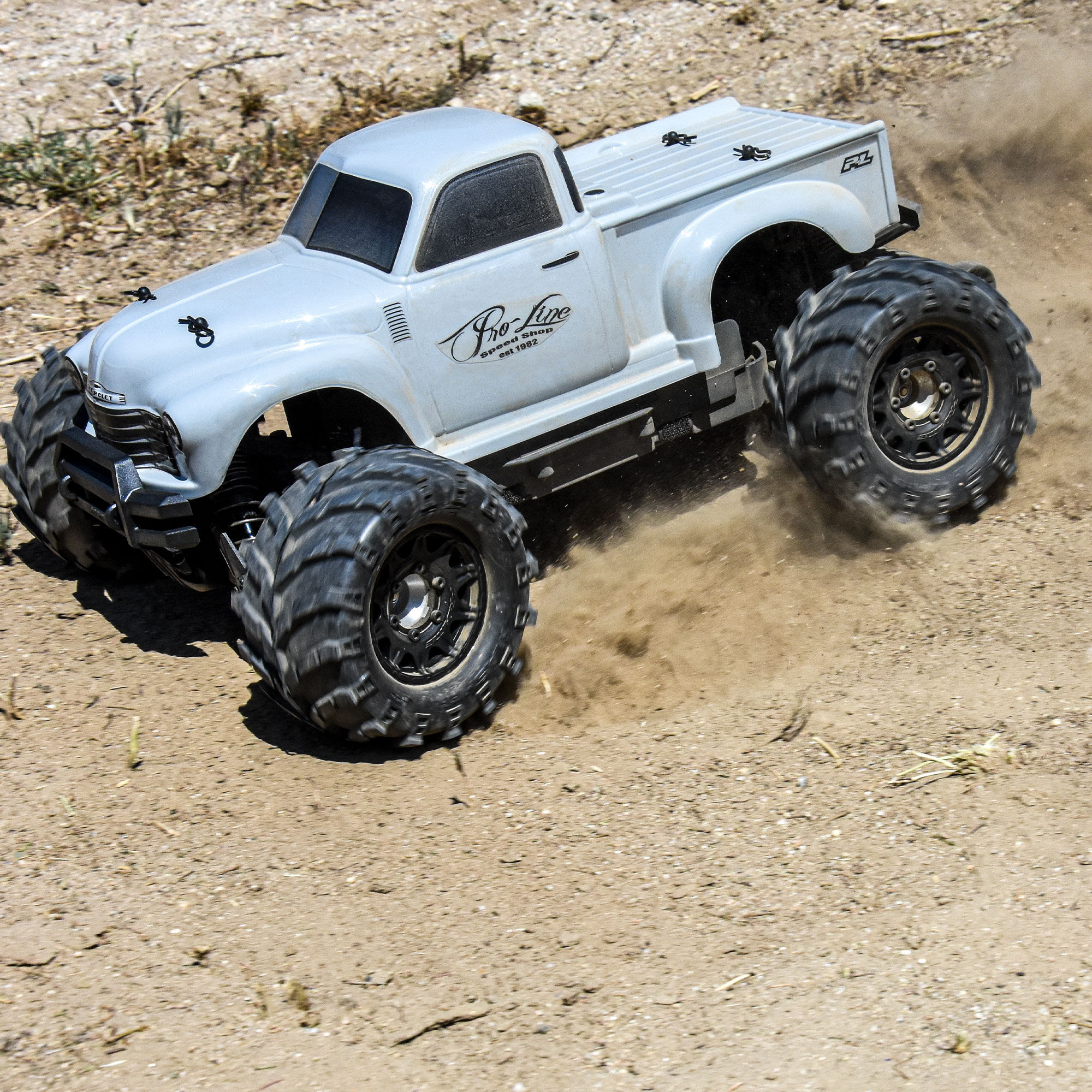 1/10 Masher Front/Rear 2.8" MT Tires Mounted 12mm Blk Raid (-4