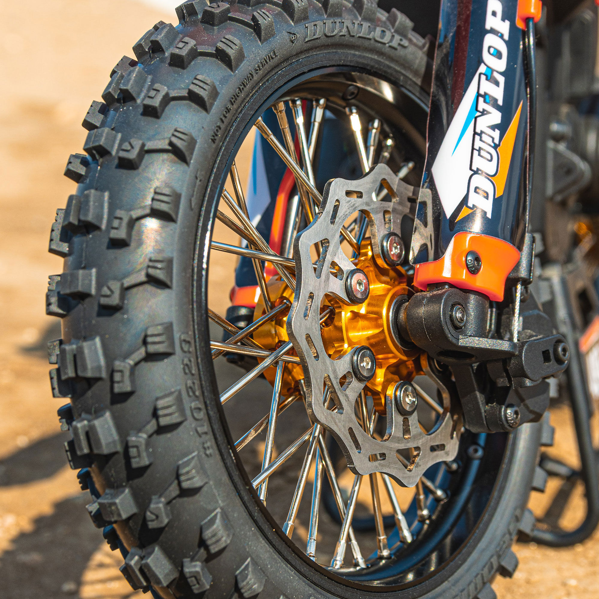 14-pro-spec-aluminum-front-hub-gold-promoto-mx