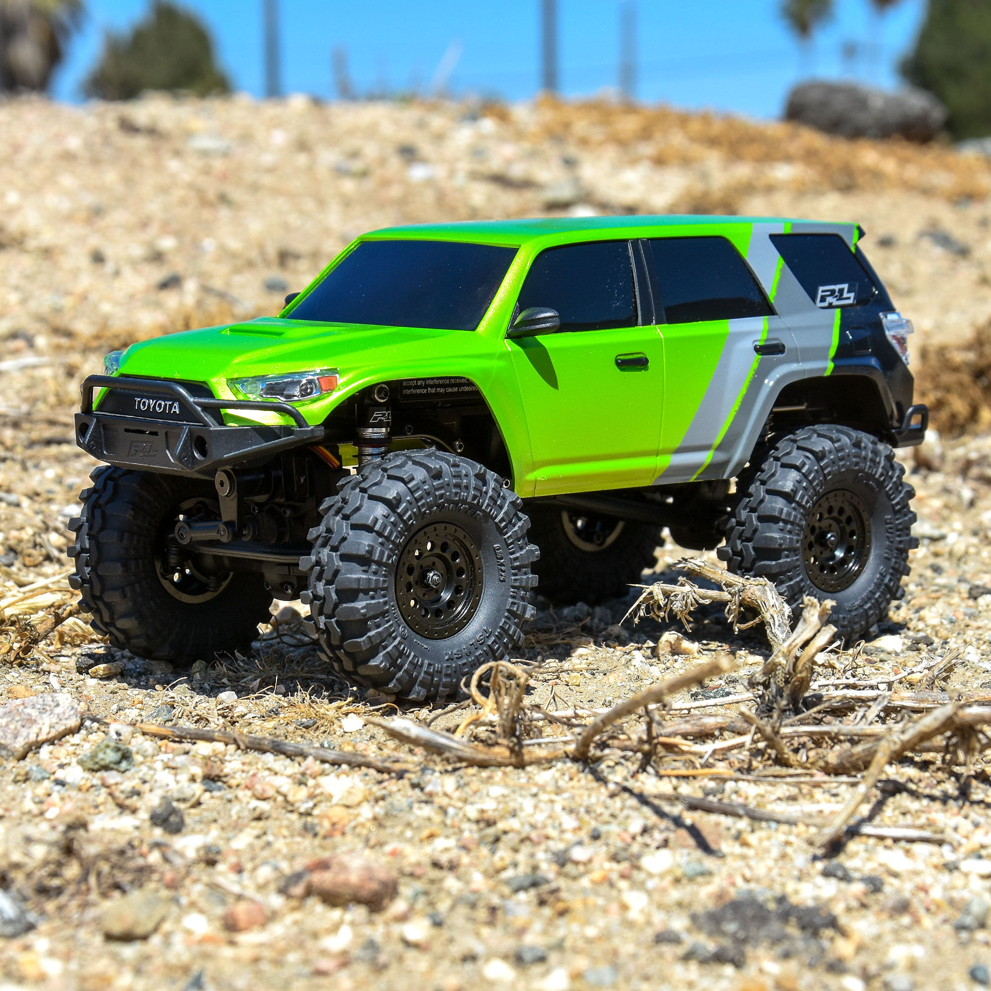 1/24 2023 Toyota 4Runner TRD Pro White Hard Body Unassembled-7