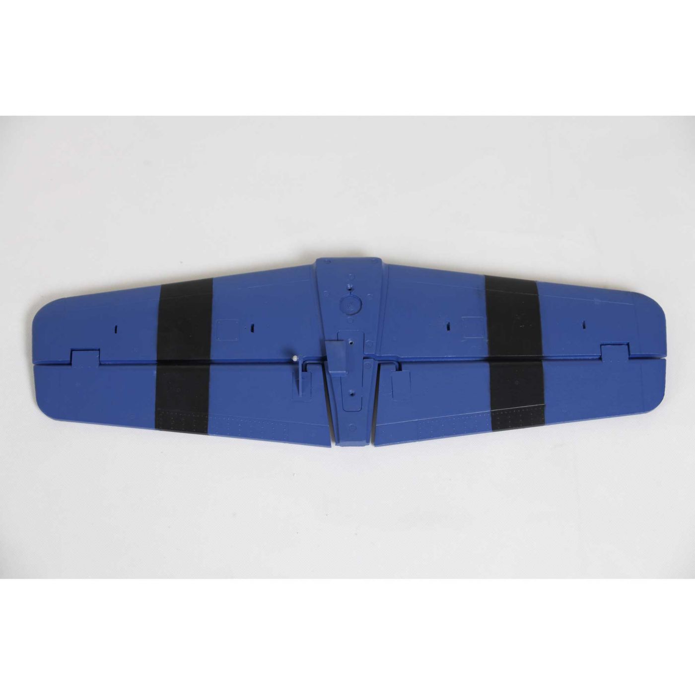 horizontal-tail-p-51d-15m