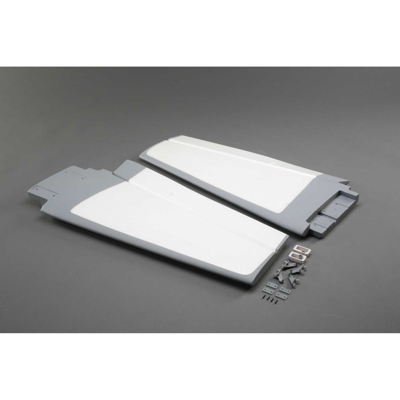 wing-extra-300-13m