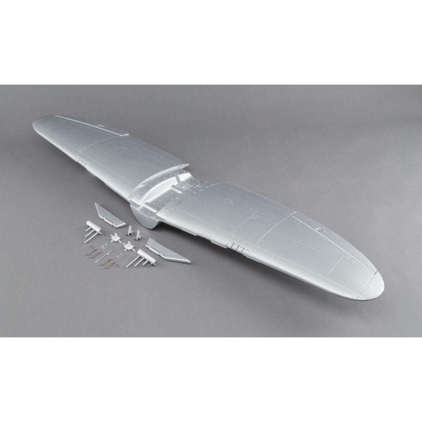 painted-wing-p-47-12m