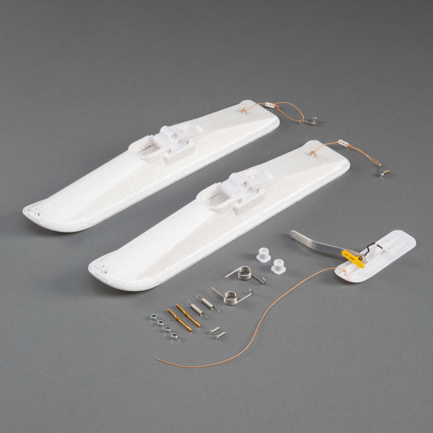 10-15-size-taildragger-ski-set-3mm-axle